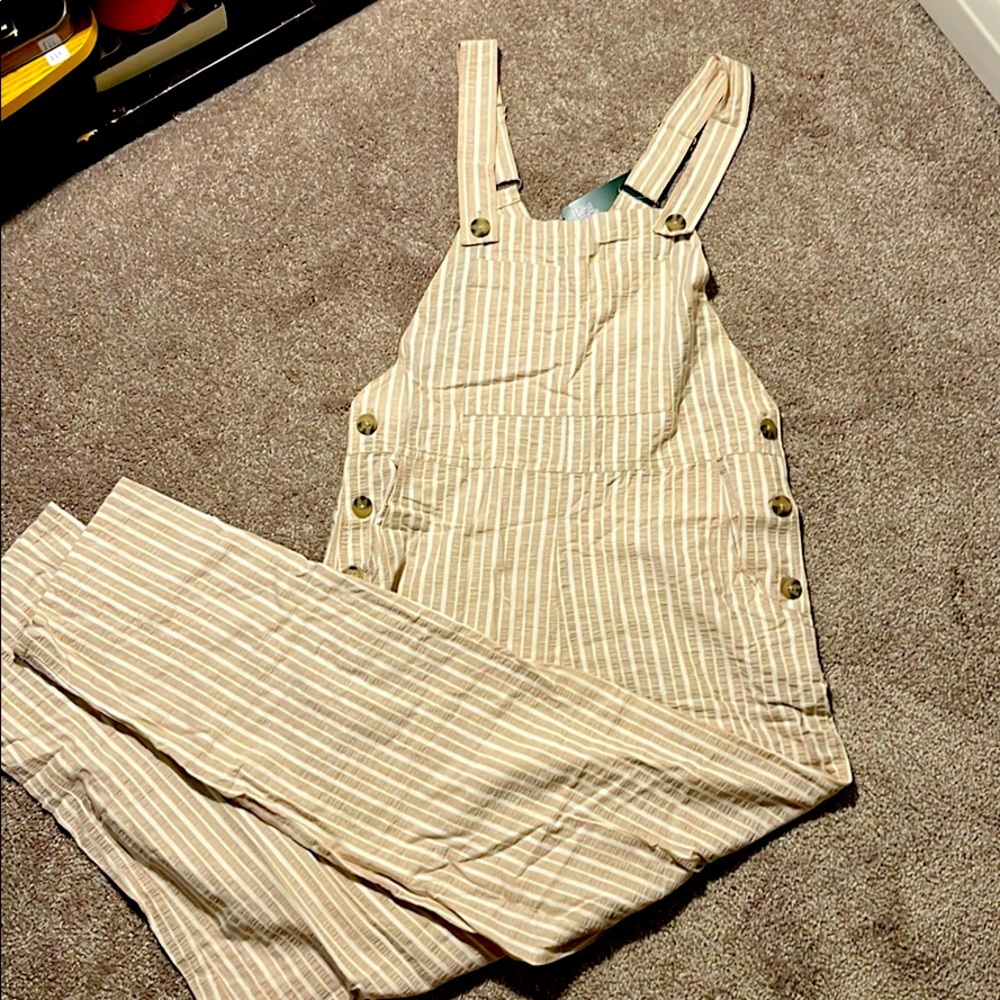 Never wore, meant to return
